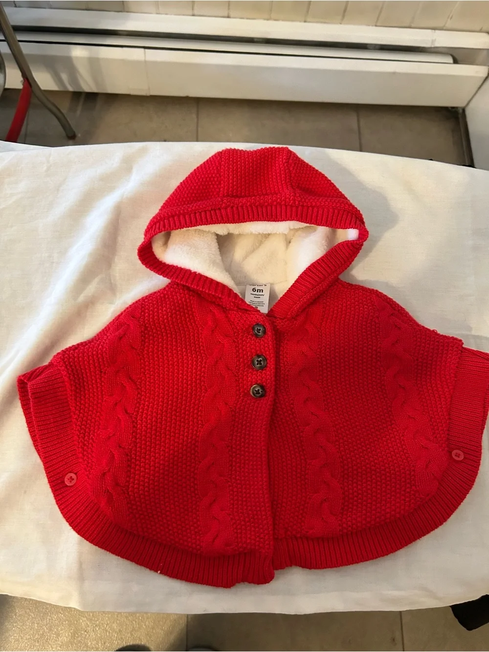 Carter’s Baby Girl 6M Holiday Red Hooded Cable Knit Sweater Poncho Cape/EUC